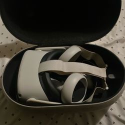 Oculus Meta Quest 2, With Carry Case