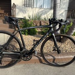 2016 carbon specialized Roubaix SL4 Elite Disk brakes.