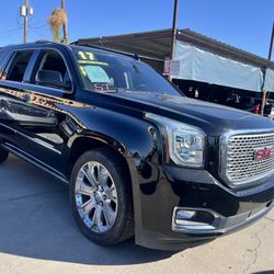 2017 GMC Yukon Denali 