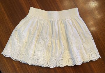 Hinge White Eyelet Skirt 