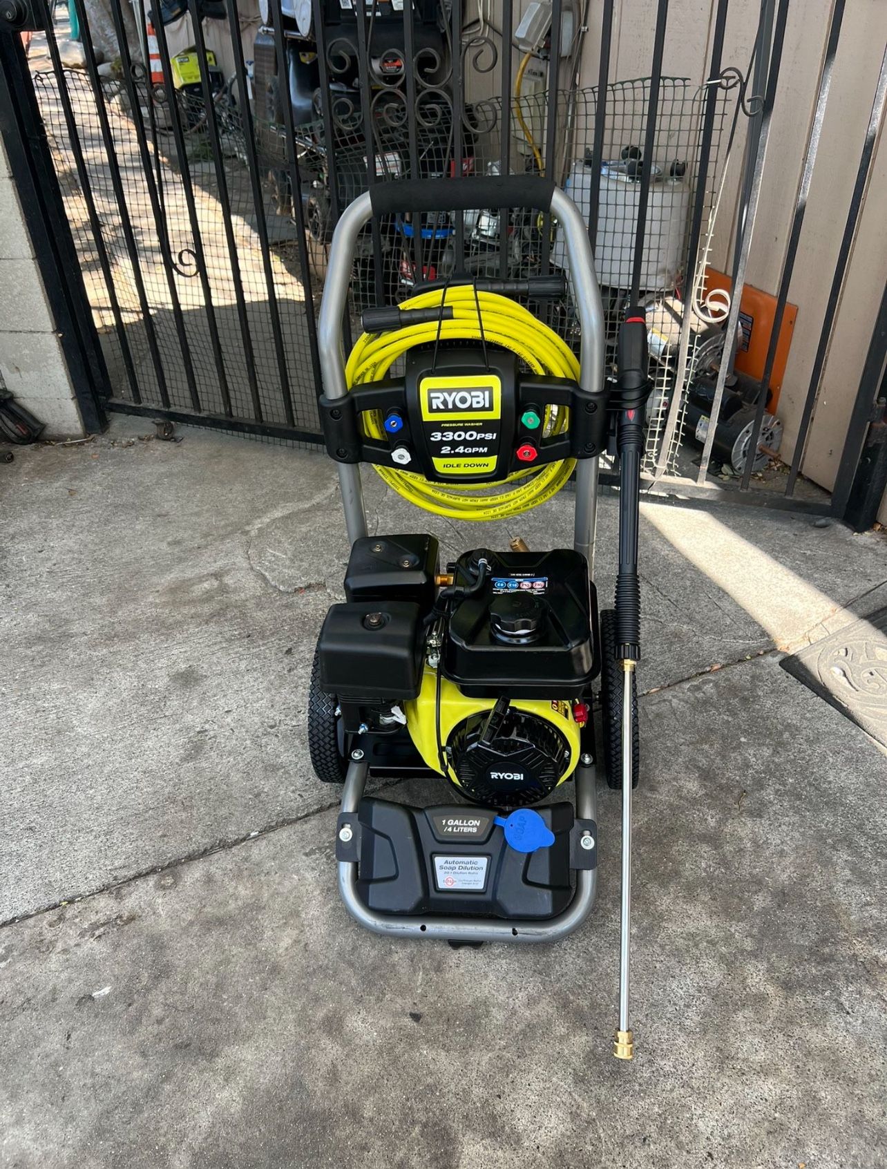 RYOBI 3300 PSI 2.4 GPM Cold Water Gas Pressure Washer with 212cc Engine