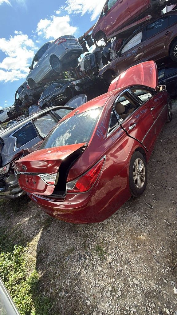 Hyundai sonata 2012 
Only Parts 