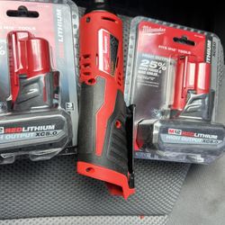 Milwaukee  M12 Ratchet 2457-20 And 2 M12  5.0 