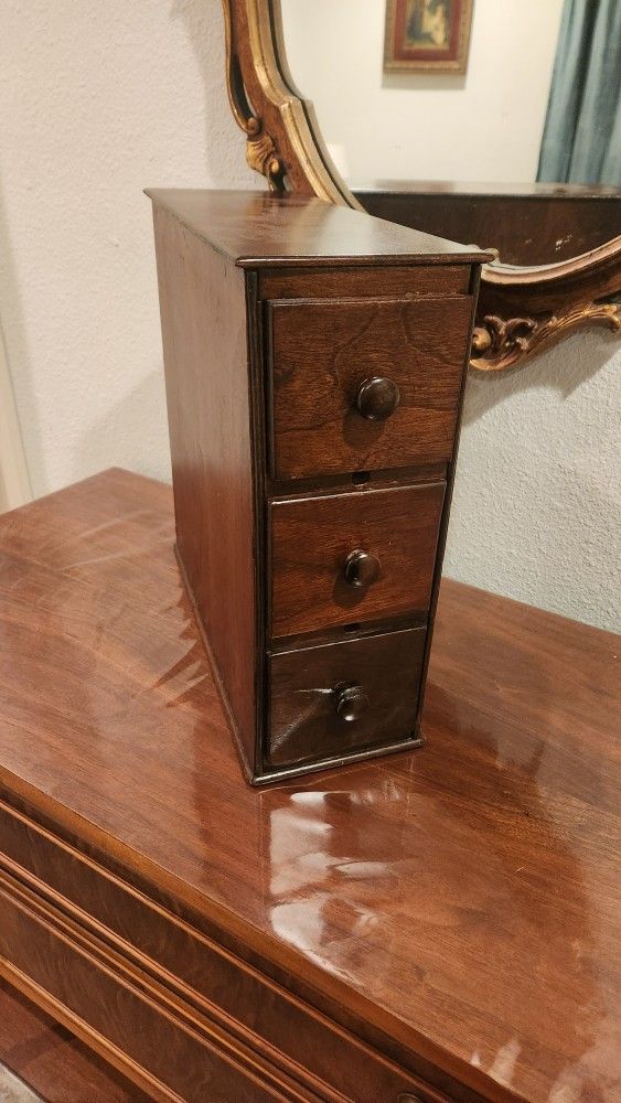 Antique Mahogany 3 Drawers
