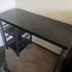 2 computers desks for sale, used for about a year. Each for $30 or both for $50. Located in Southwest Las Vegas (Near Ikea 89148) No delivery, no trad