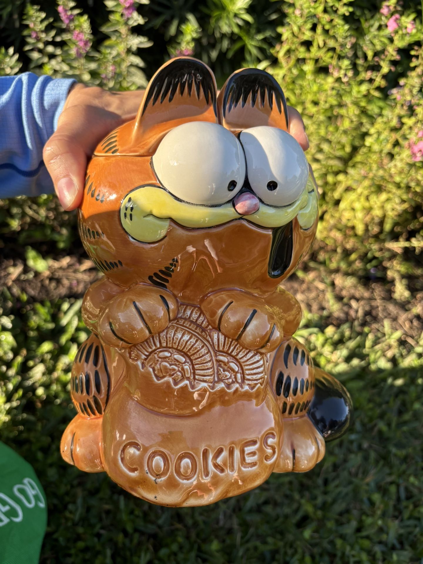 ENESCO GARFIELD THE CAT “ALL MINE” COOKIE JAR. Vintage 1981 ENESCO Collectible.  Ceramic & Perfect. Great Gift!