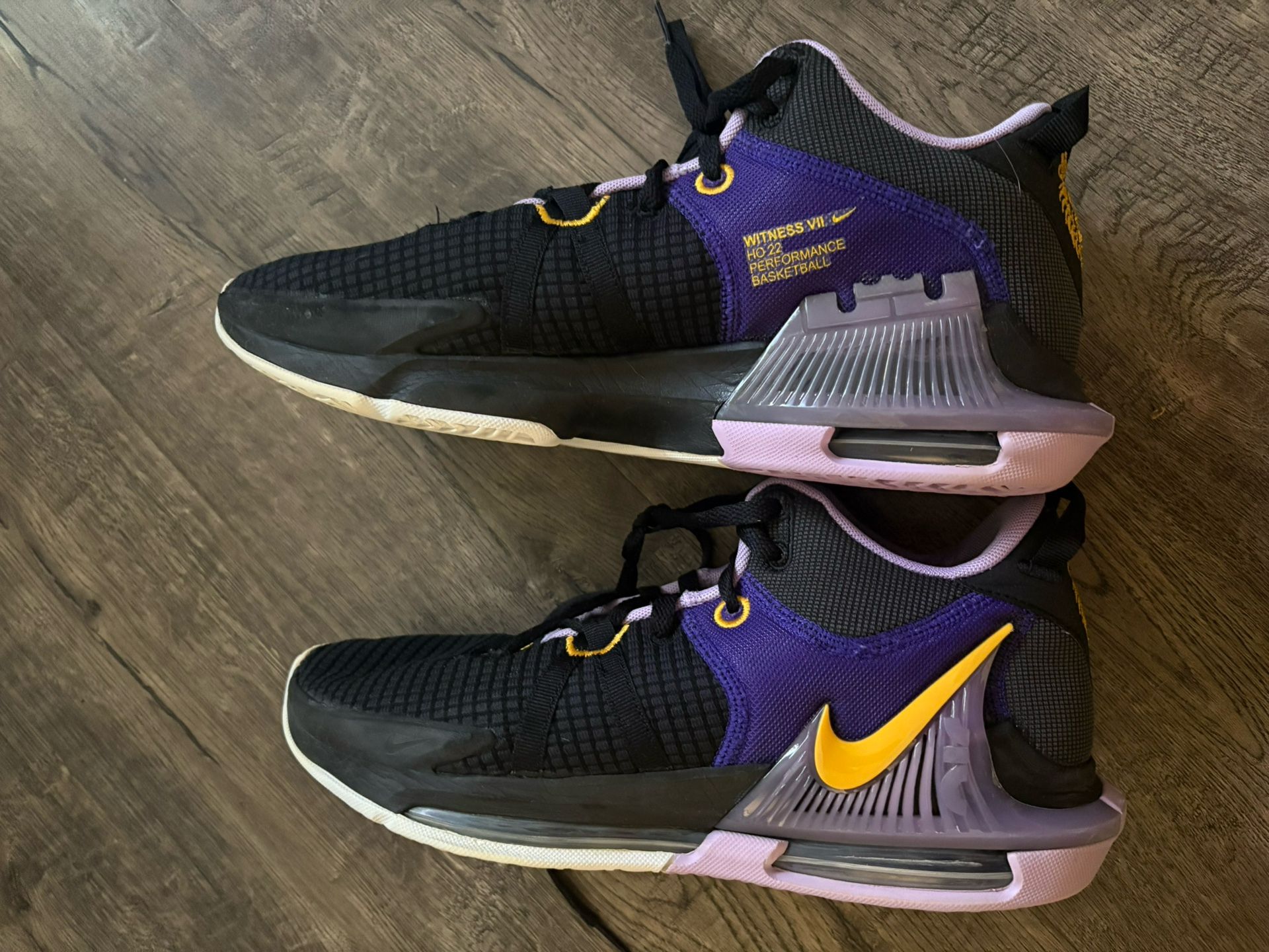 Nike LeBron Witness 7 Men’s Size 11