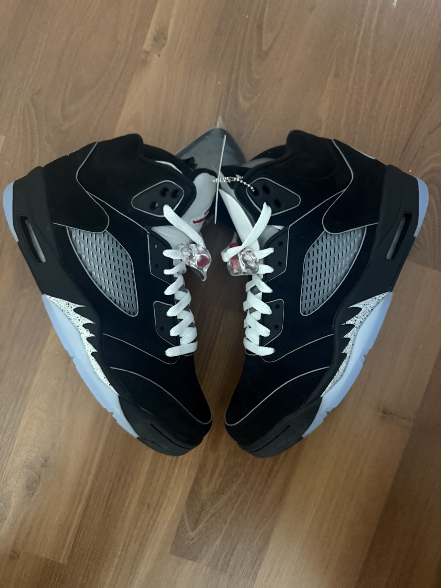 Jordan 5 Black Metallic Sz8.5