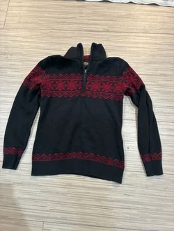 Black and Red Fair size small Isle Quarter-Zip Sweater