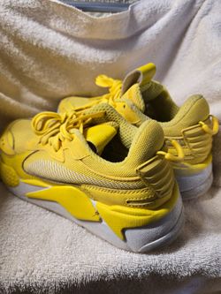 YOUTH PUMA 👞  RUNNER SIZE 4.5