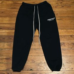 Essential Pants 