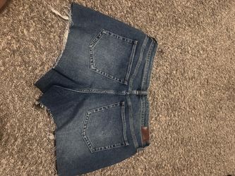 Hollister Curvy Ultra High Rise Mom Shorts size 15