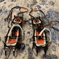 Petzl Sarken Leverlock Crampons