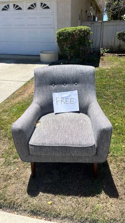Living spaces chair- free