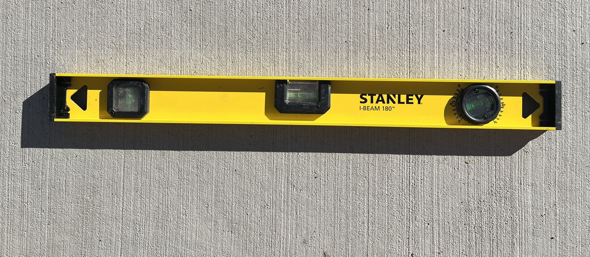 2 Foot Stanley Metal Yellow Level
