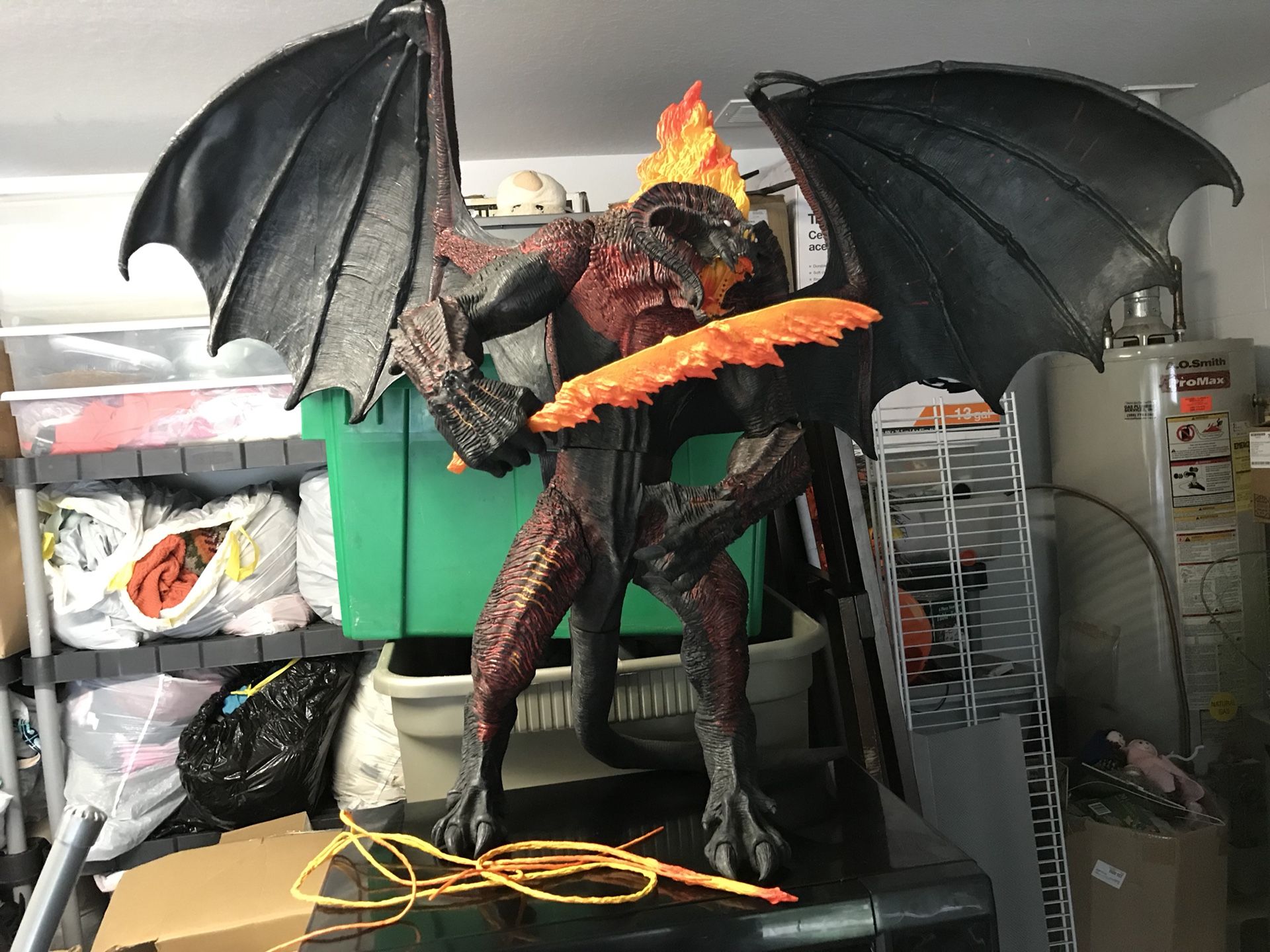NECA BALROG Lotr Lord of the Rings 24" Electronic Action Figure