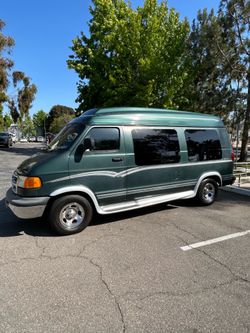 2000 Dodge Ram Van