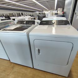 Whirlpool 4.8 Cu. Ft Top Load Washer With Removable Agitator & 7.0 Cu. Ft Gas Dryer 