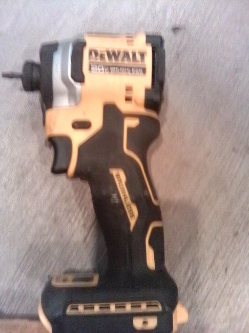 DeWalt Impact Drill With Battery No Charger and Rigid Tire Remover