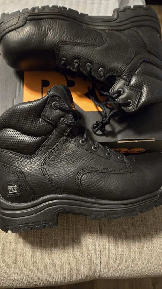 Brand New Mens 10.5 Timberland PRO Composite Safety Toe Shoe
