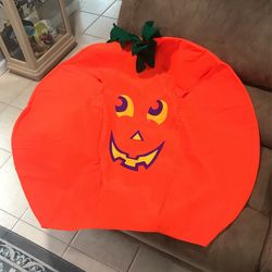 Costume