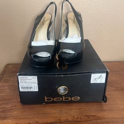 Brand New Women Bebe High heels Black Leather Size 8 