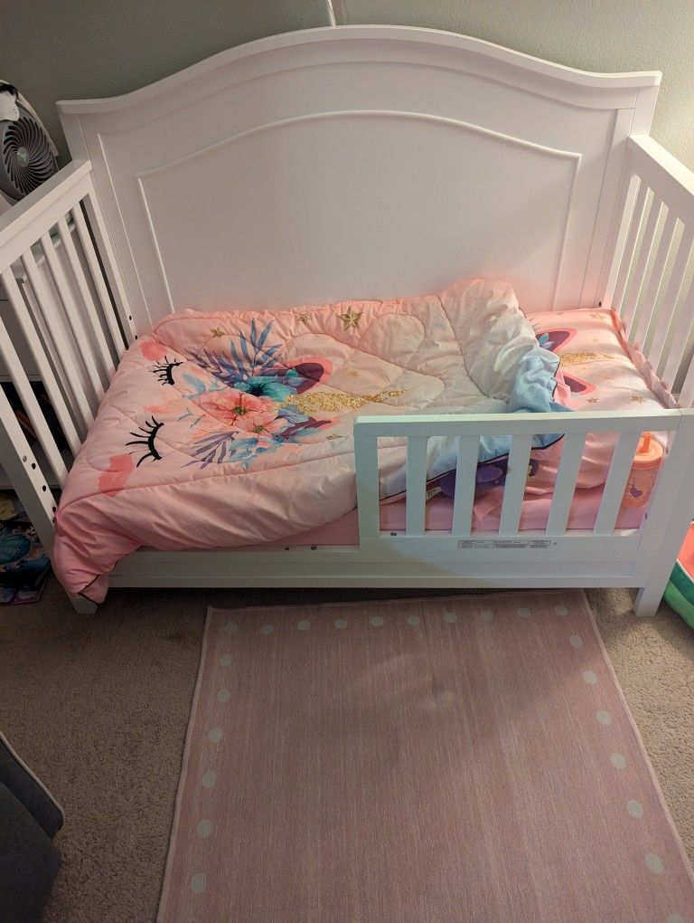 4 In 1 Convertible Crib