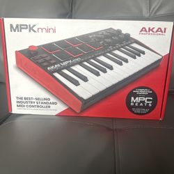 AKAI MPK Mini  (BRAND NEW CONDITION) 