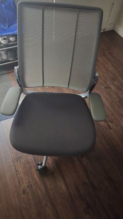 Humanscale desk chair