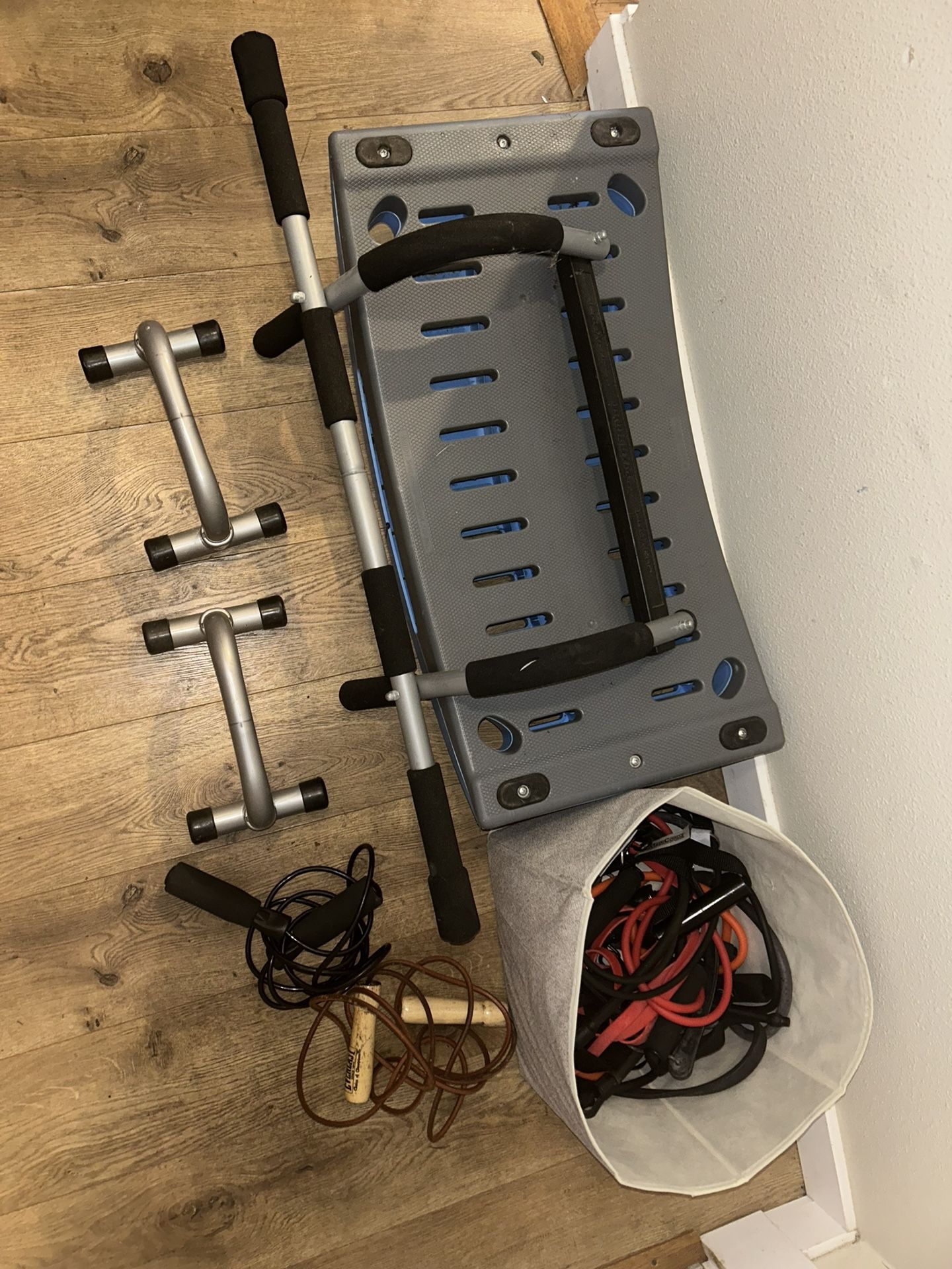 Fitness Accessories Pull-up And Push-up Bars Jump Ropes Rocker