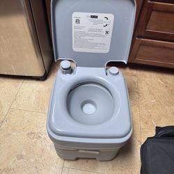 Portable Travel  Toilet With Cover Very Clean