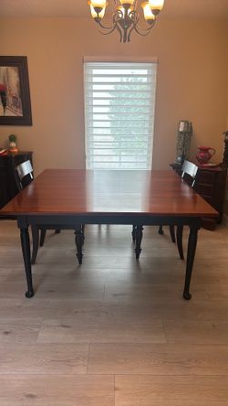 Dining Table and 6 Pottery Barn Chairs
