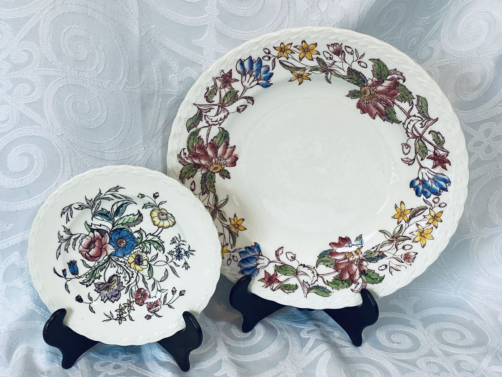 (2) Vintage Vernon Ware May Flower Plates, 6.5", 10.5", Hand Painted, CA USA