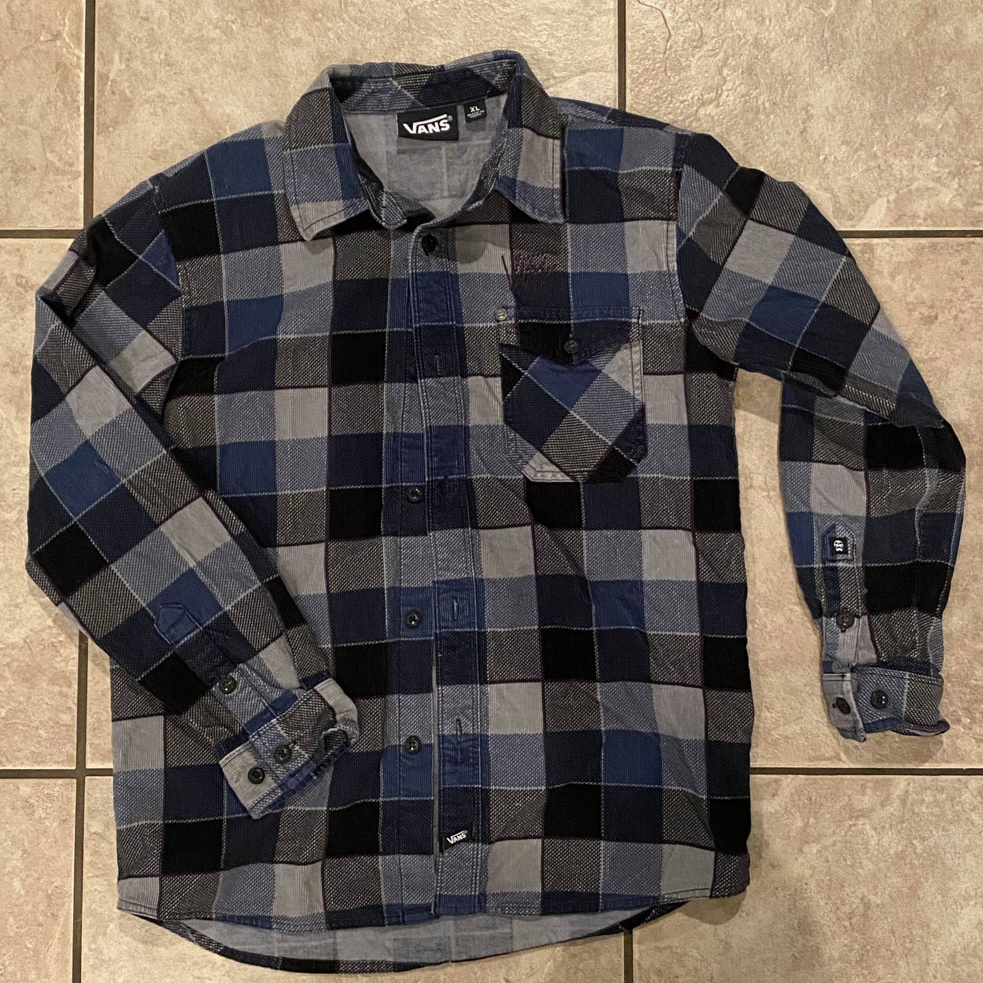 Boys VANS Box Flannel Blue Button Shirt Size XL 18