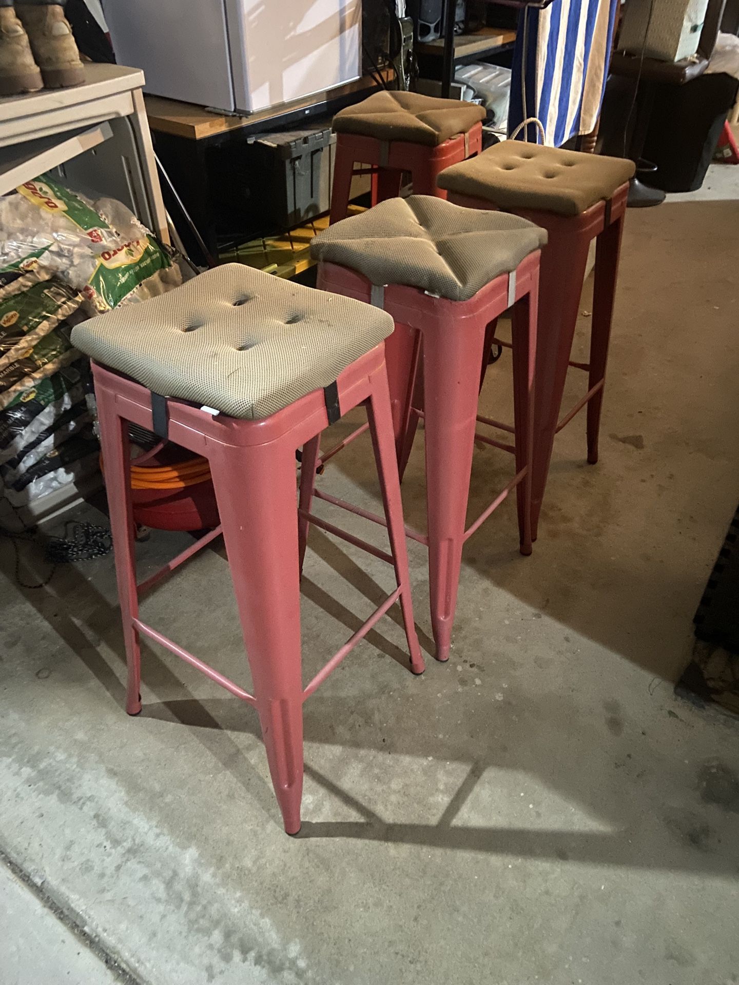 4 Bar Stools