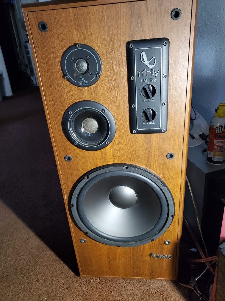 Vintage Infinity SM 122 Studio Monitor Floor Standing Speakers