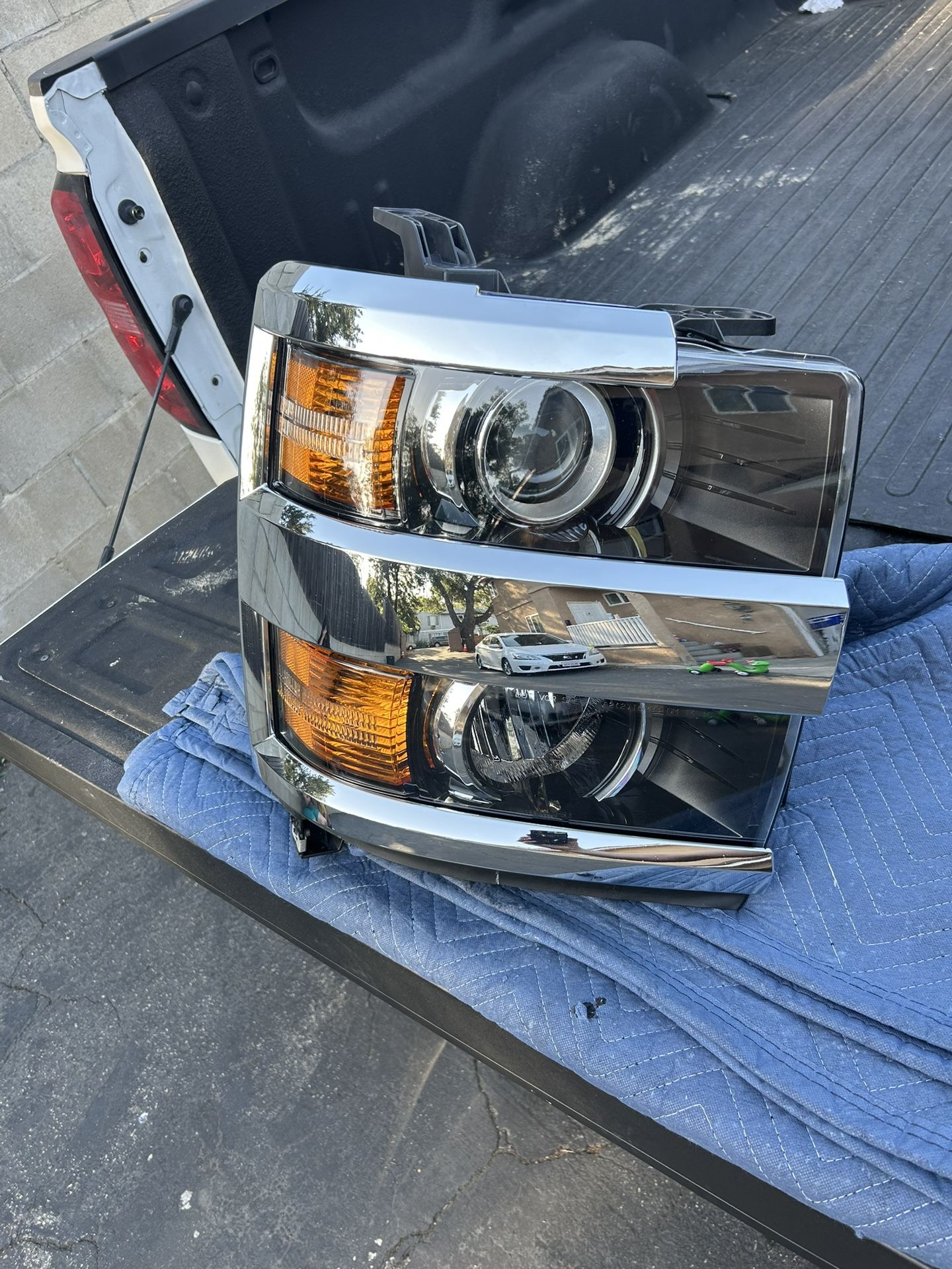 2015-2019 Silverado Headlight 2500