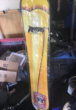 Wonder Brothers Snowboard Never Used