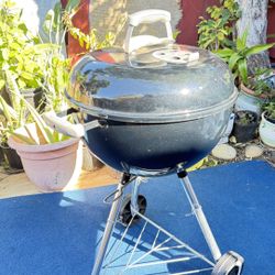 Weber Original Charcoal Grill, 18" Kettle Grill with Lid and Wheels, Black