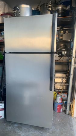 GE top-freezer refrigerator in stainless steel