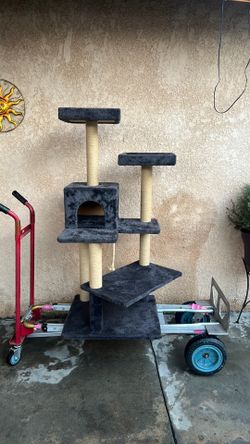 Cat tree house