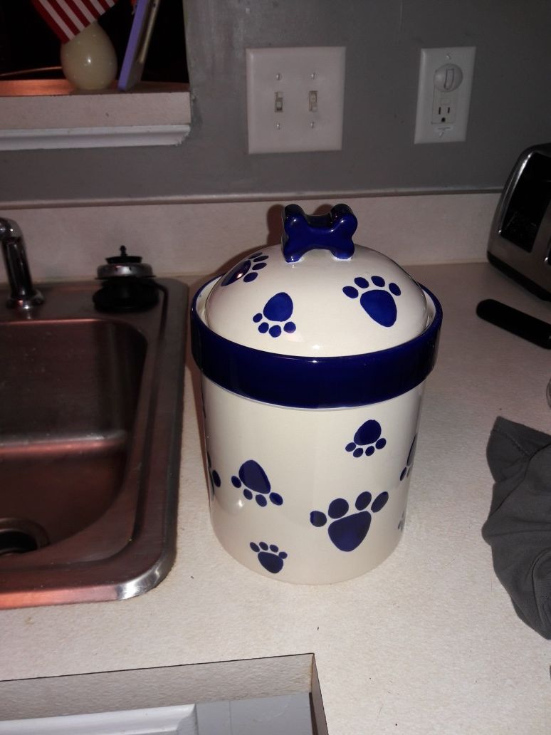 Doggie treat jar