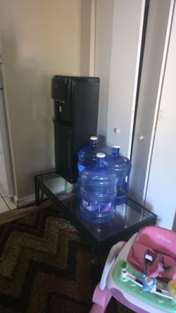 Water Dispenser with 4 Water Jugs