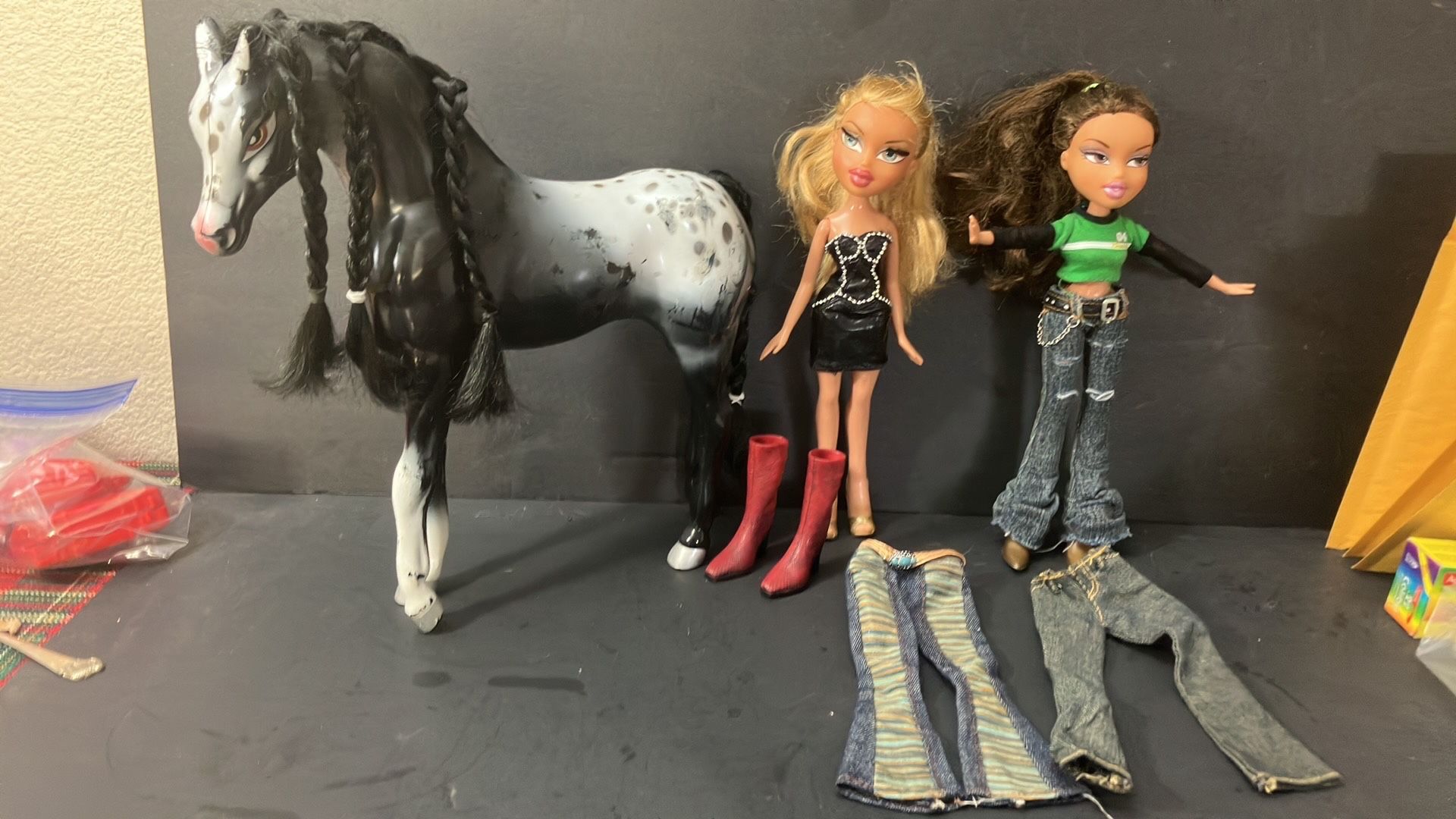 2001 Bratz Doll Lot