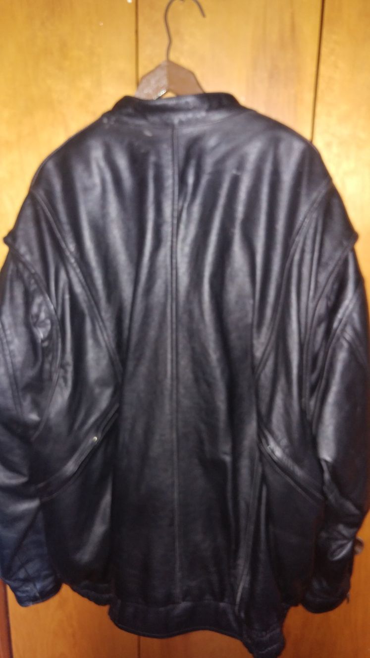 Men's insulated leather jacket