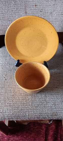 VINTAGE PFALTZGRAFF NUANCE GOLD, PLATE  AND BOWL. 