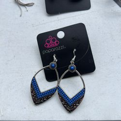 Cute Light Weight Earrings 