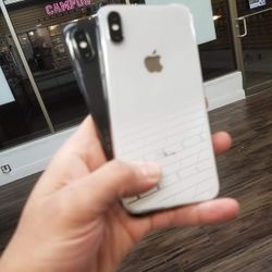 iphone XS Max - PLUS unlock free warranty 