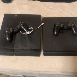 Two Ps4’s Two Controllers 