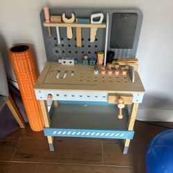 Toddler Work Bench 